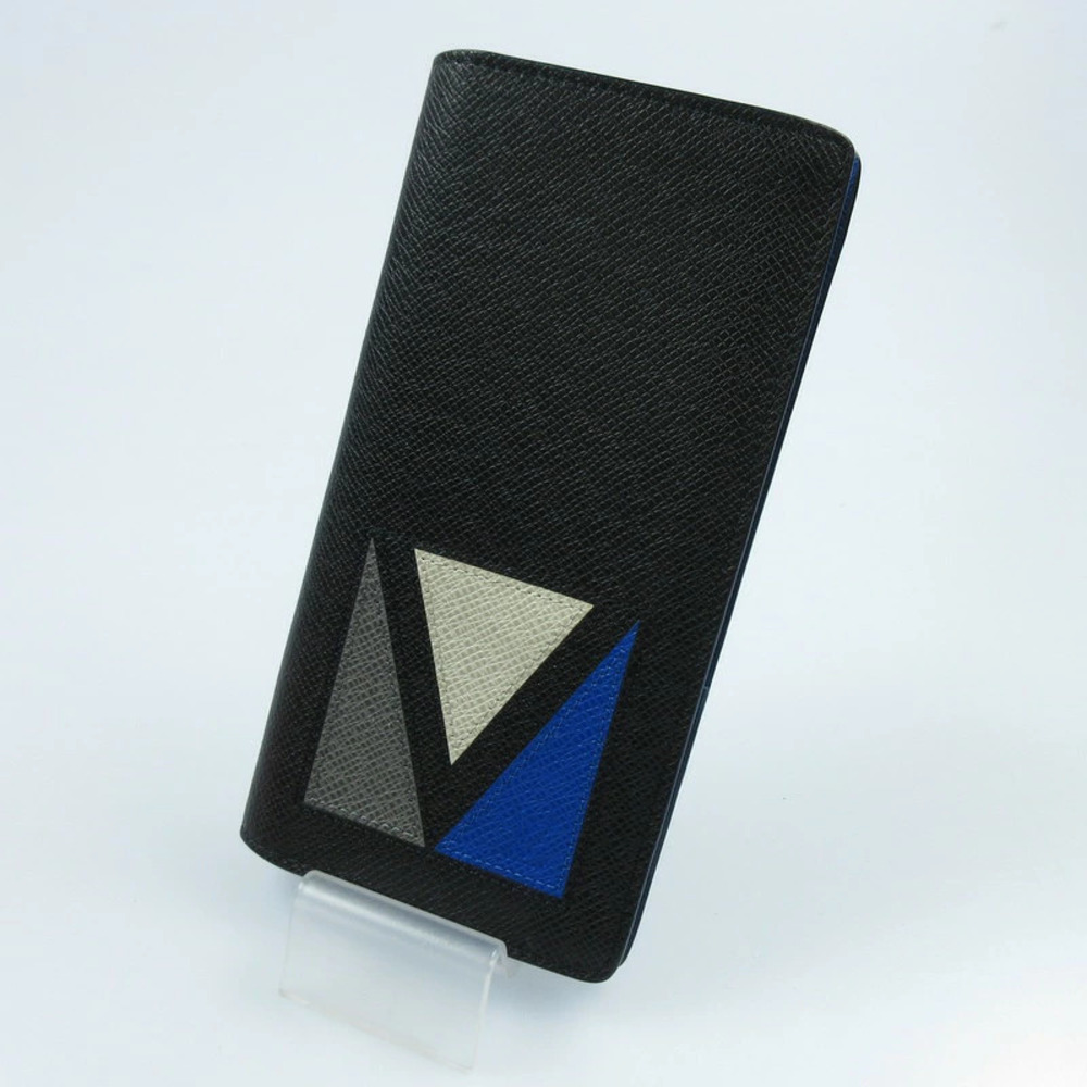 LOUIS VUITTON Taiga Portefeuille Brazza V Long Wallet